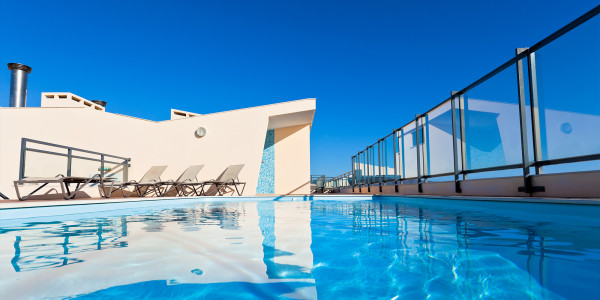 Proyectos Construcción de Piscinas Fondarella · Piscinas en Áticos